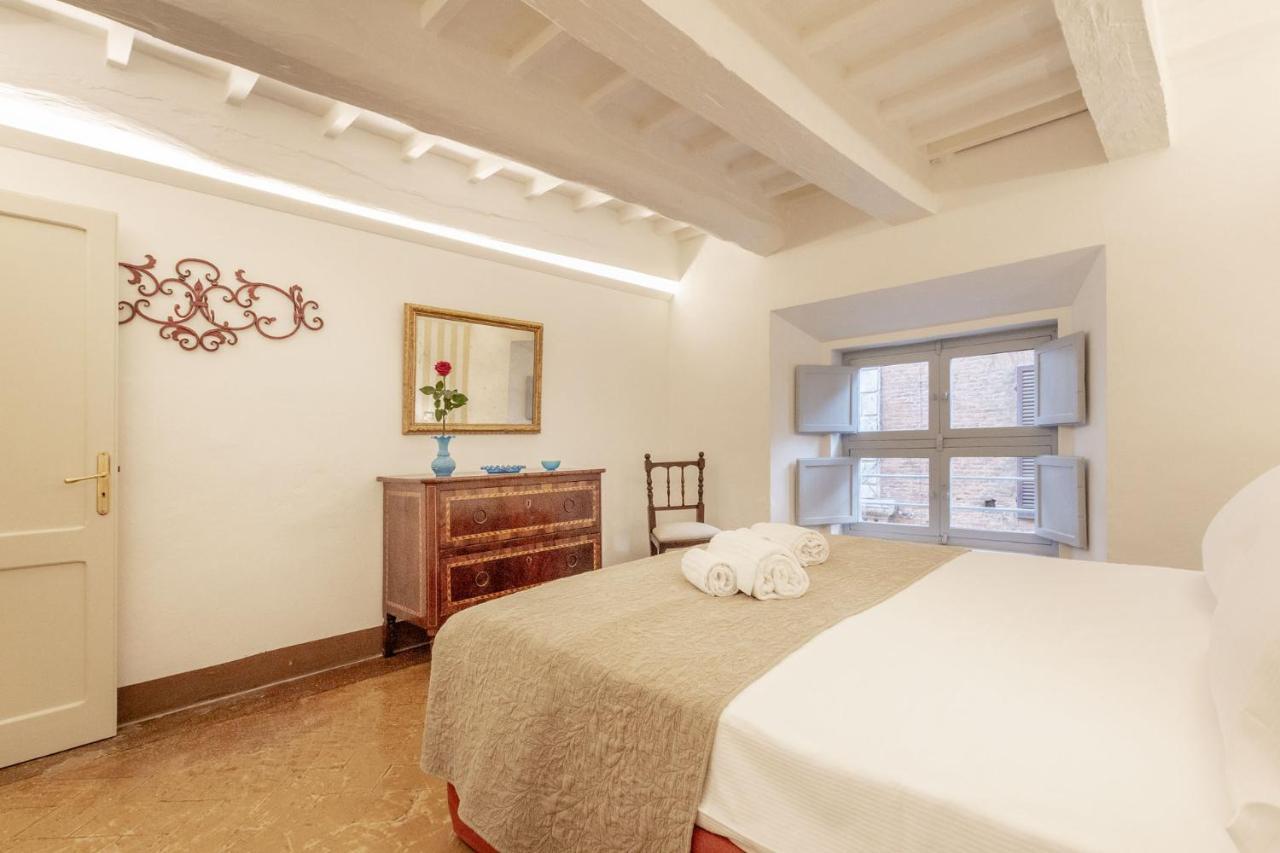 Palazzo Chigi Zondadari Apartman Siena Kültér fotó