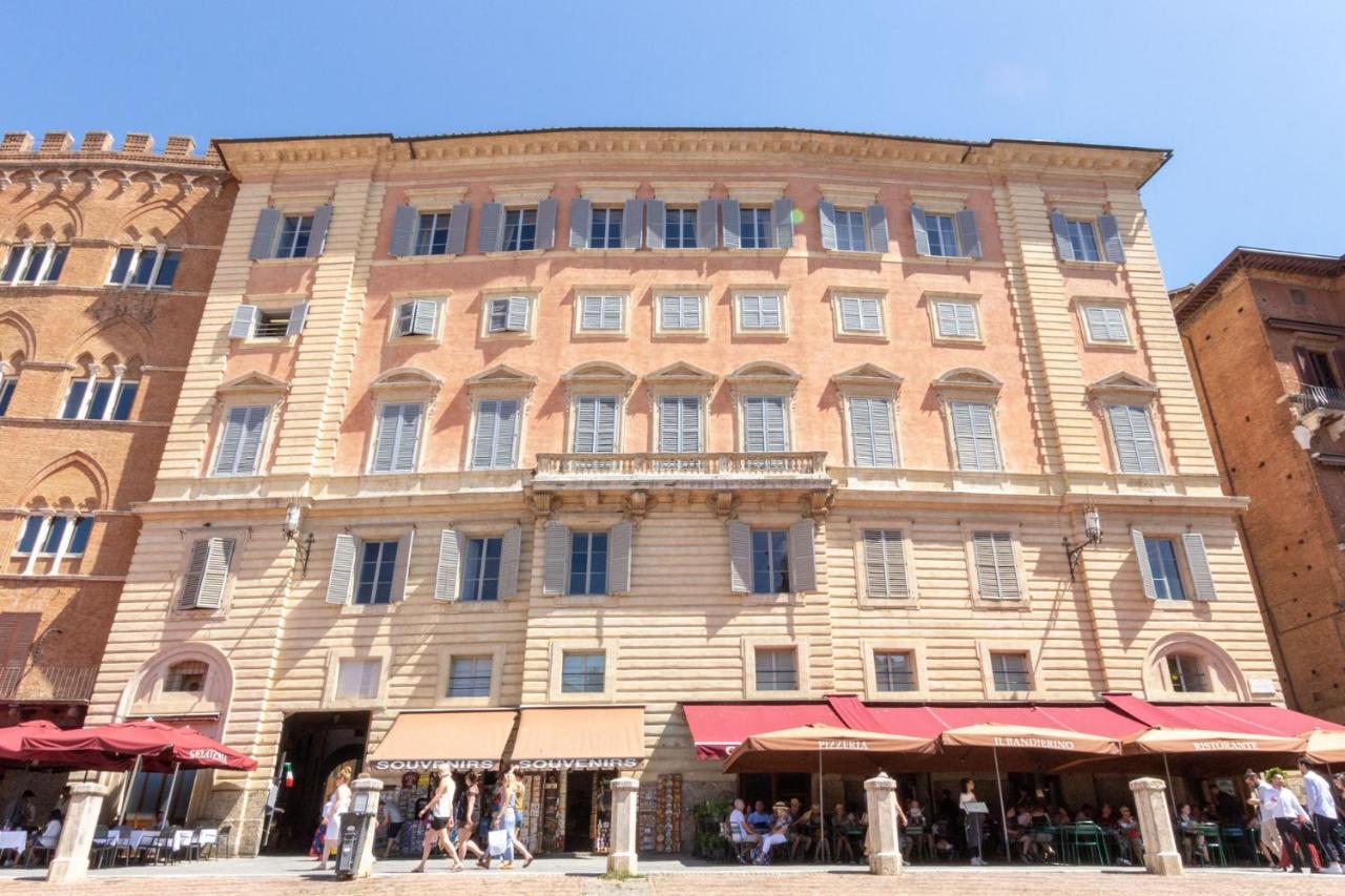 Palazzo Chigi Zondadari Apartman Siena Kültér fotó